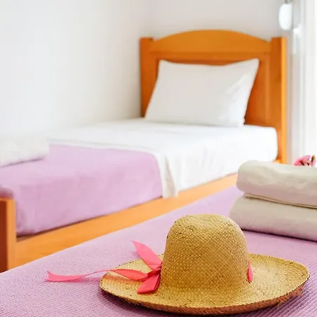 Aperito Hotel apartamentowy Potos